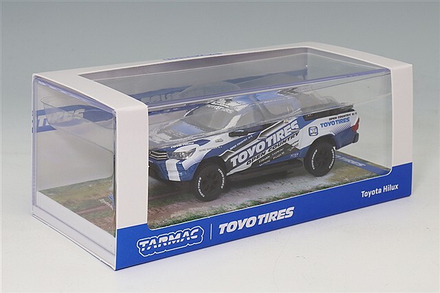 Tarmac 1/64 トヨタ ハイラックス トーヨータイヤ