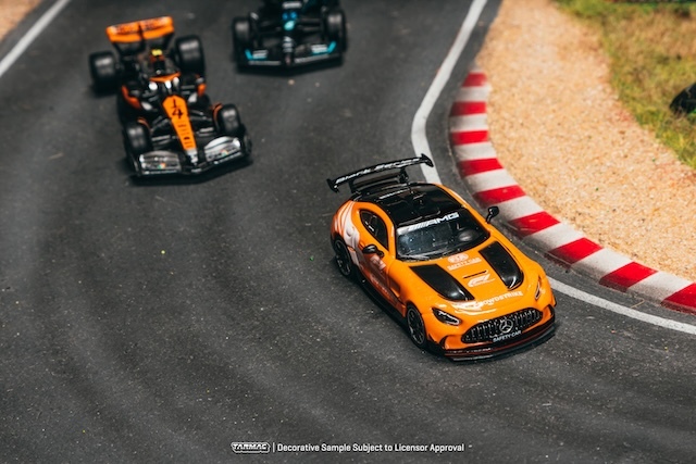 ☆予約品☆ Tarmac 1/64 メルセデスベンツ AMG GT ブラック シリーズ