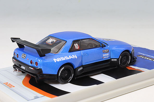 Tarmac 1/64 日産 スカイライン (R32) ワイドボディ Designed by