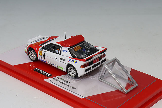 Tarmac 1/64 フォード RS200 カタルーニャラリー 1986 #4 A.ザニーニ/J