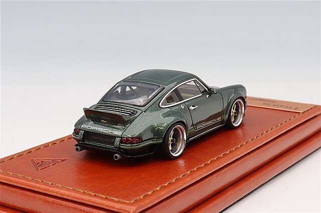 タイタン64 1/64 シンガー DLS オークグリーンメタリック