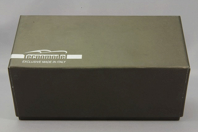 テクノモデル 1/43 ビッザリーニ 5300 GT ストラダーレ 1964