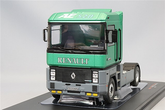 イクソ 1/43 ルノー マグナム AE 520 Ti 1994 メタリックグリーン