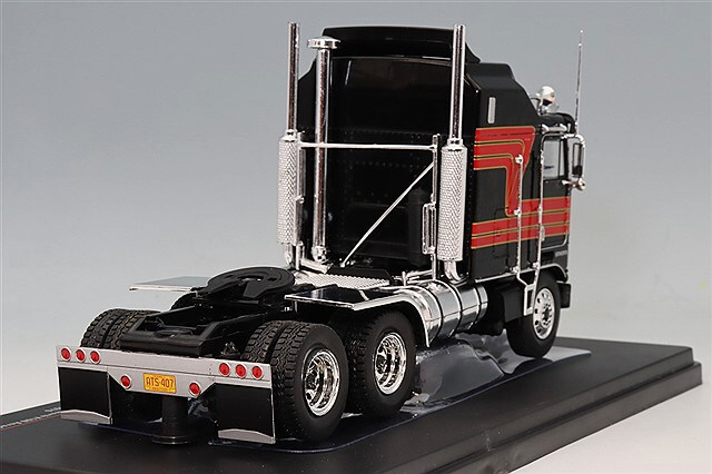 イクソ 1/43 ケンワース K100 エアロダイン 1976 ブラック