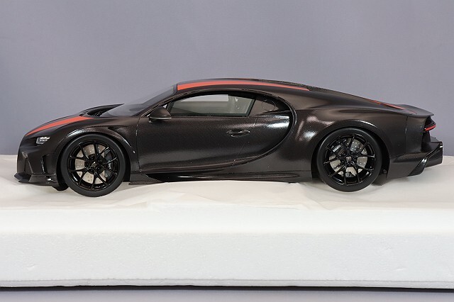 超希少！ 限定300台】京商 1/12 ブガッティ シロン 送料無料 超希少！ 限定