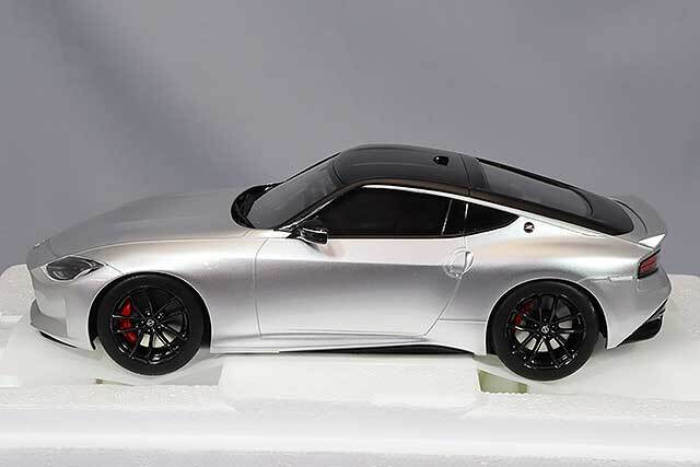 TOP SPEED 1/18 日産 フェアレディ Z パフォーマンス 2023