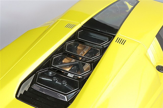 TOP SPEED 1/18 ランボルギーニ カウンタック LPI 800-4 ニュージアッ