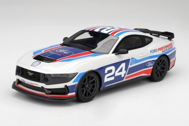 1/18 フォード マスタング ダークホース(ブルー) [GTS454] 1/18 フォード マスタング ダークホース(ブルー) [GTS454]
