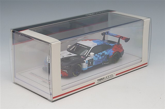 TSM 1/43 BMW M4 GT3 EVO プレゼンテーション