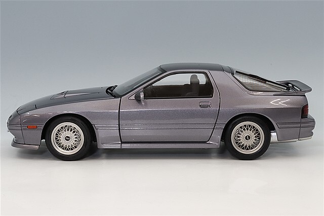 WHELART 1/18 マツダ サバンナ RX-7 FC アンフィニ アイアングレー 右