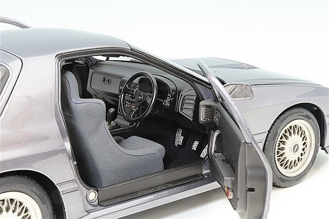 WHELART 1/18 マツダ サバンナ RX-7 FC アンフィニ アイアングレー 右