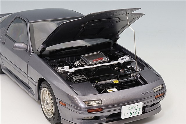 WHELART 1/18 マツダ サバンナ RX-7 FC アンフィニ アイアングレー 右