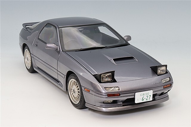 WHELART 1/18 マツダ サバンナ RX-7 FC アンフィニ アイアングレー 右
