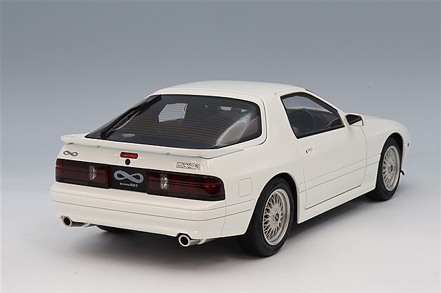 WHELART 1/18 マツダ サバンナ RX-7 (FC) アンフィニ ホワイト 右ハンドル
