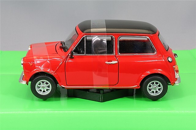WELLY 1/24 ミニ クーパー 1300 レッド