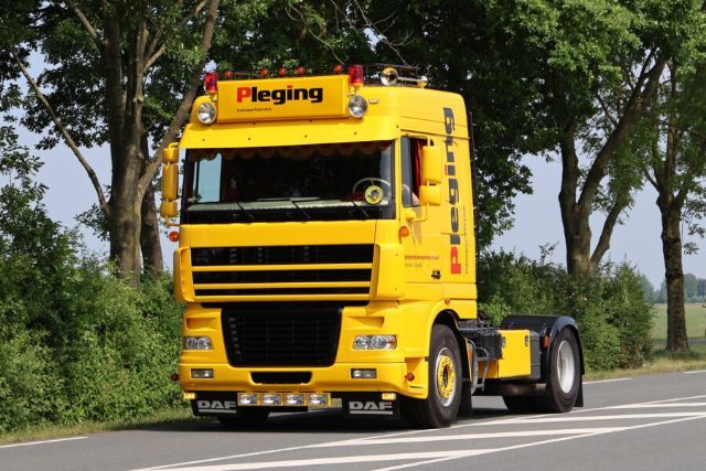 WSI DAF XF スーパースペースキャブ 1/50 WSI DAF XF スーパースペースキャブ 1/50