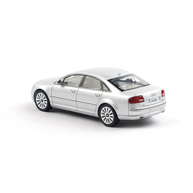 ☆予約品☆ XCARTOYS 1/64 アウディ 2代目 A8（D3）中期型 シルバー