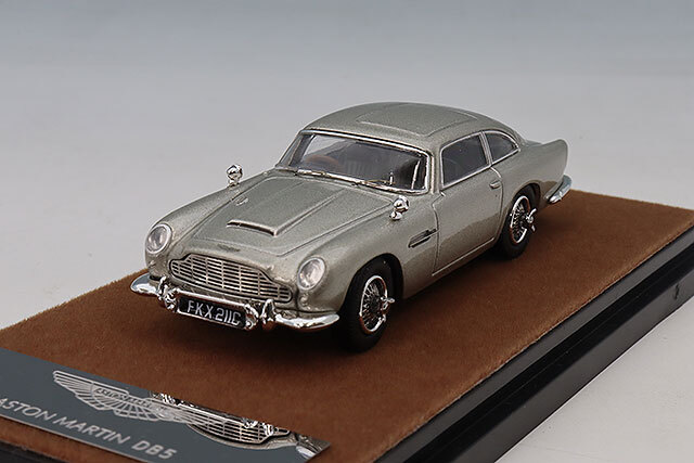 1/64 アストンマーティン db5 フィギュア付き XiaoGuang MODEL 1/64 アストンマーティン DB5 007Ver. シルバー