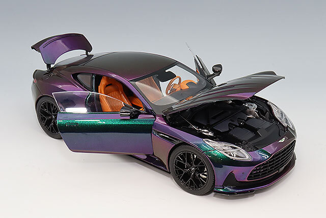 XiaoGuang MODEL 1/18 アストンマーティン DB12 カメレオン 交換