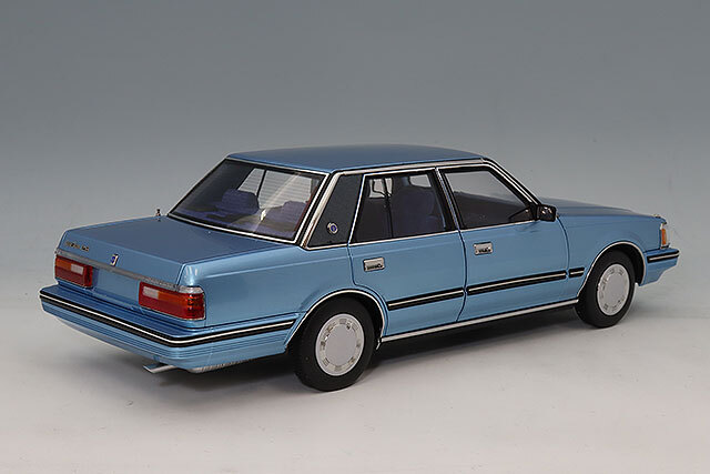 XiaoGuang MODEL 1/18 トヨタ クラウン MS122 ライトブルー