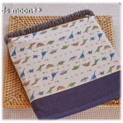 【恐竜の大行進】座布団カバー 防災頭巾入れ（サイズ変更料込み）