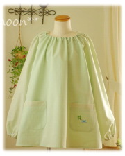 【国産良質のしあわせスモック・スプリンググリーン（白緑色）】襟ゴム ラグラン袖 かぶりスモック