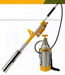 新富士バーナー　草焼きバーナーPro　タンク分離式　灯油式　KB-300G