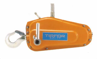 チルホール（万能携帯ウインチ）　T-7　ハンドル付　ワイヤー20m付