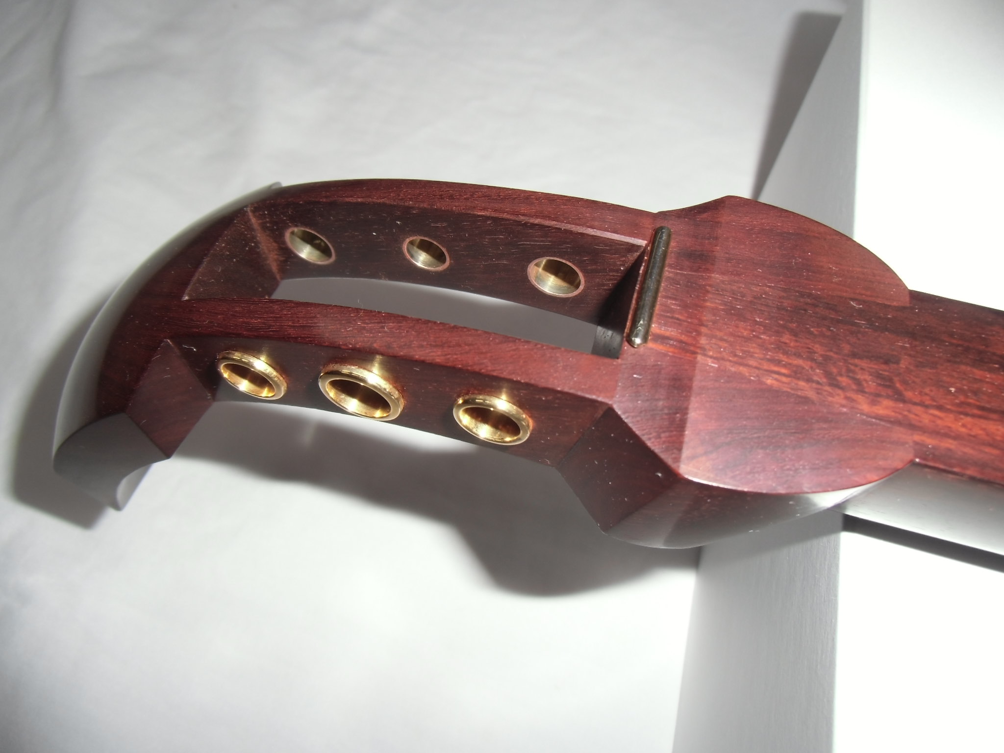 新品三味線　紅木地唄