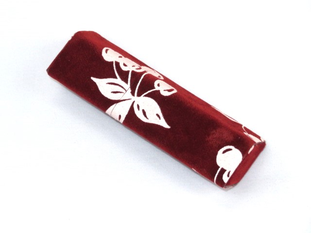 三味線用　印伝調駒入れ