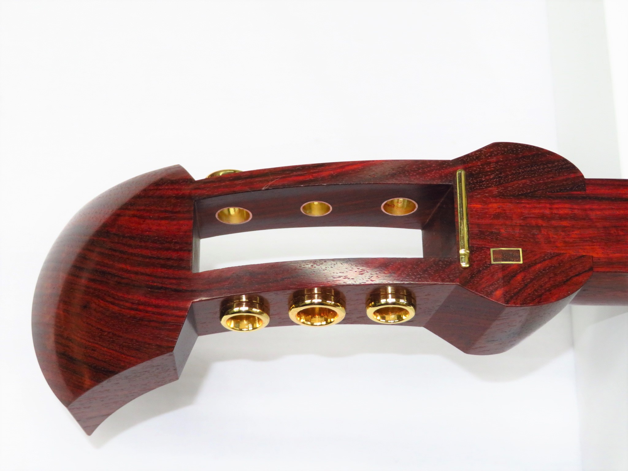 新品三味線　津軽紅木　綾杉胴