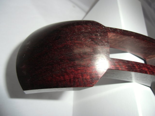 新品 地唄三味線 紅木 金細 綾杉胴 象牙糸巻き 仮継ぎ付き ji-kou-kin004