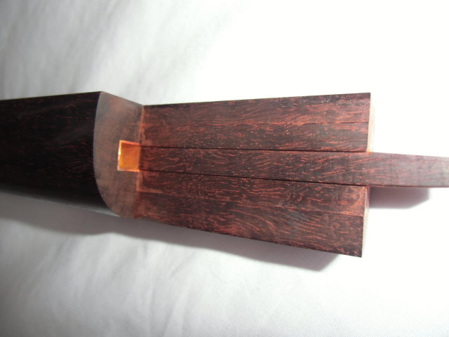 新品 地唄三味線 紅木 金細 綾杉胴 象牙糸巻き 仮継ぎ付き ji-kou-kin004