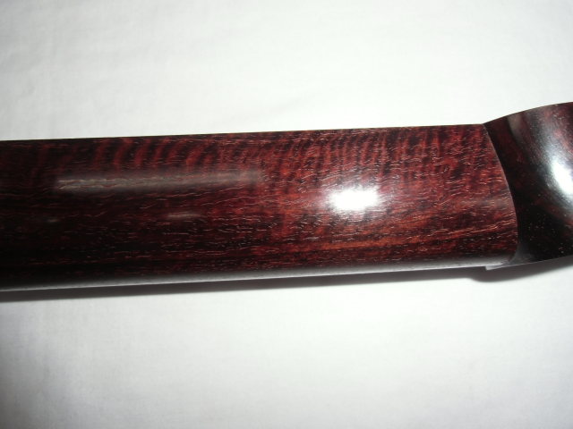 新品 津軽三味線 紅木 金細 綾杉胴 仮継ぎ付き 幅一寸 トチ多数