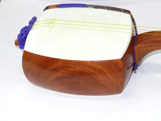 新品三味線　花梨長唄
