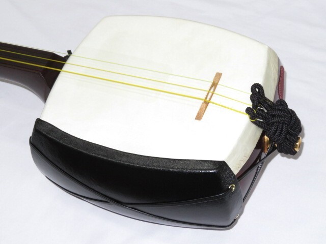 中古三味線　紅木　津軽