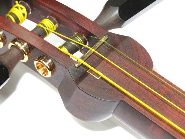 中古三味線　紅木　津軽