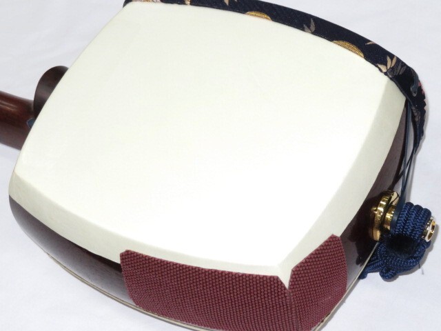 中古三味線　紅木　津軽