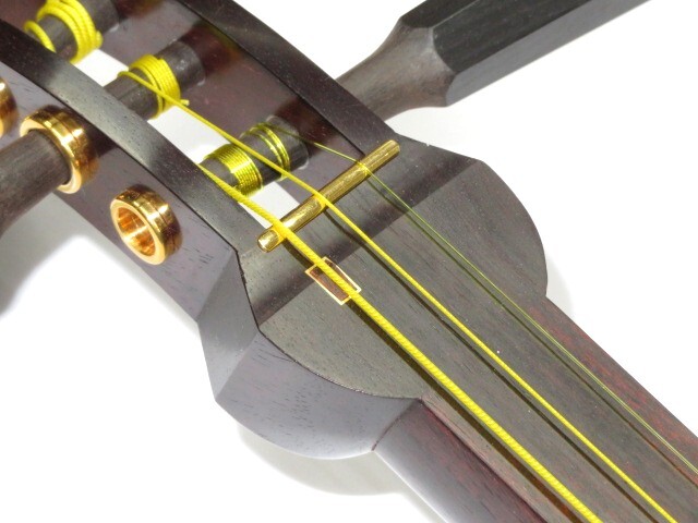 中古三味線　紅木　津軽