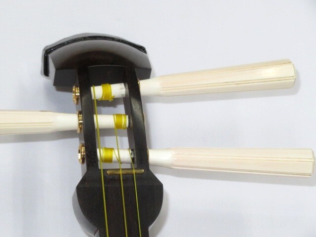 中古三味線　紅木　地唄