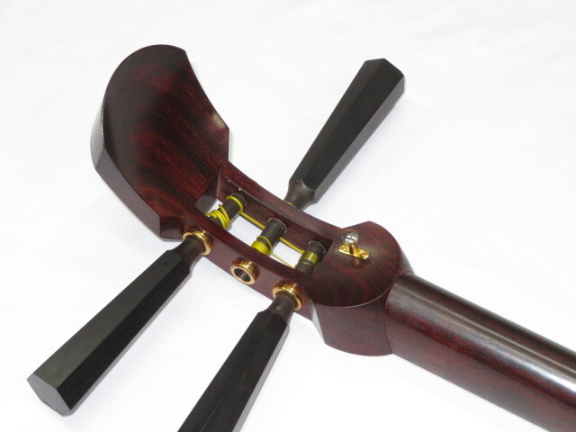 新品三味線　紅木津軽