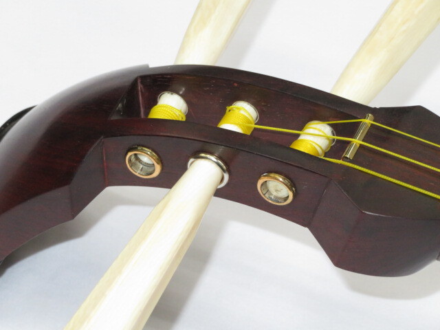 中古三味線　紅木　地唄