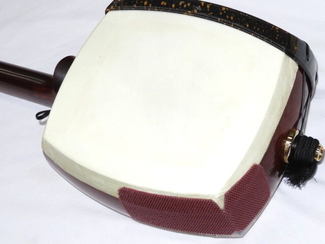 新品三味線　紅木津軽　綾杉胴