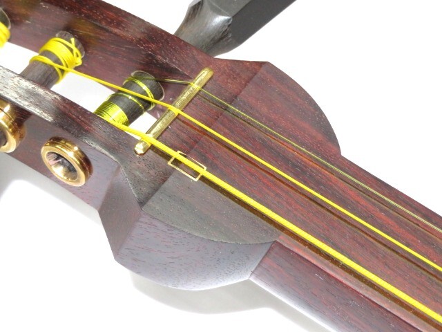 新品三味線　紅木　津軽
