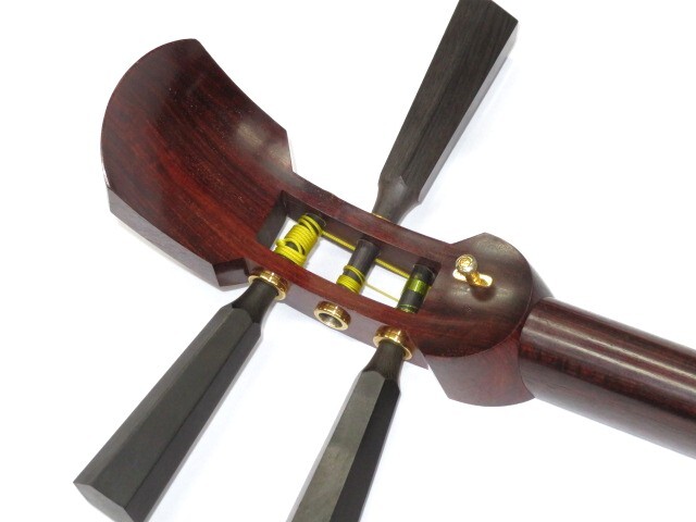 新品三味線　紅木　津軽