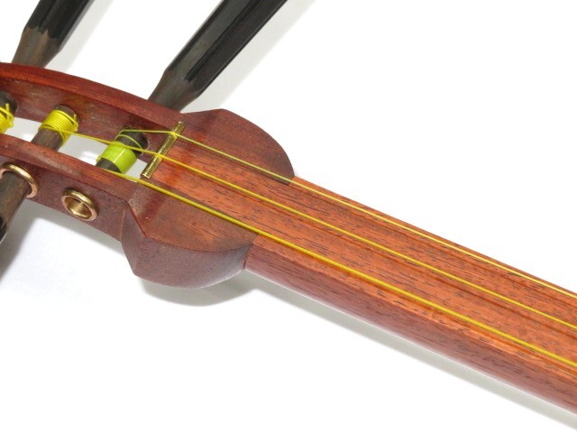 新品三味線　花梨民謡山田地唄