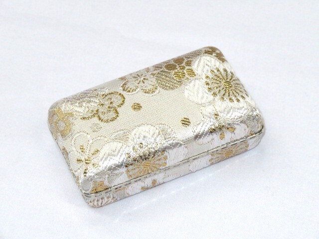 当店限定品】 三味線・お琴兼用 高級琴爪入れ・三味線駒入れ 579 印鑑