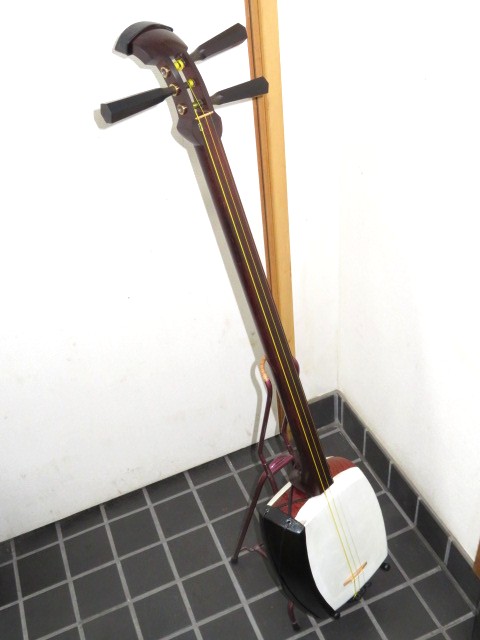 中古三味線　紅木　津軽