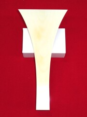 三味線・お琴の老舗 菊岡 中むら】 菊岡 中むらの職人が1丁ずつ