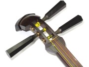 三味線・お琴の老舗 菊岡 中むら】 菊岡 中むらの職人がこだわって作っ